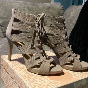 Gianni Bini Taupe Cage Booties 11M NWT